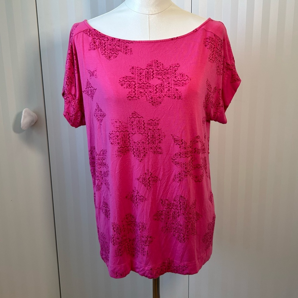 Juicy Couture pink pattern soft tee Size S